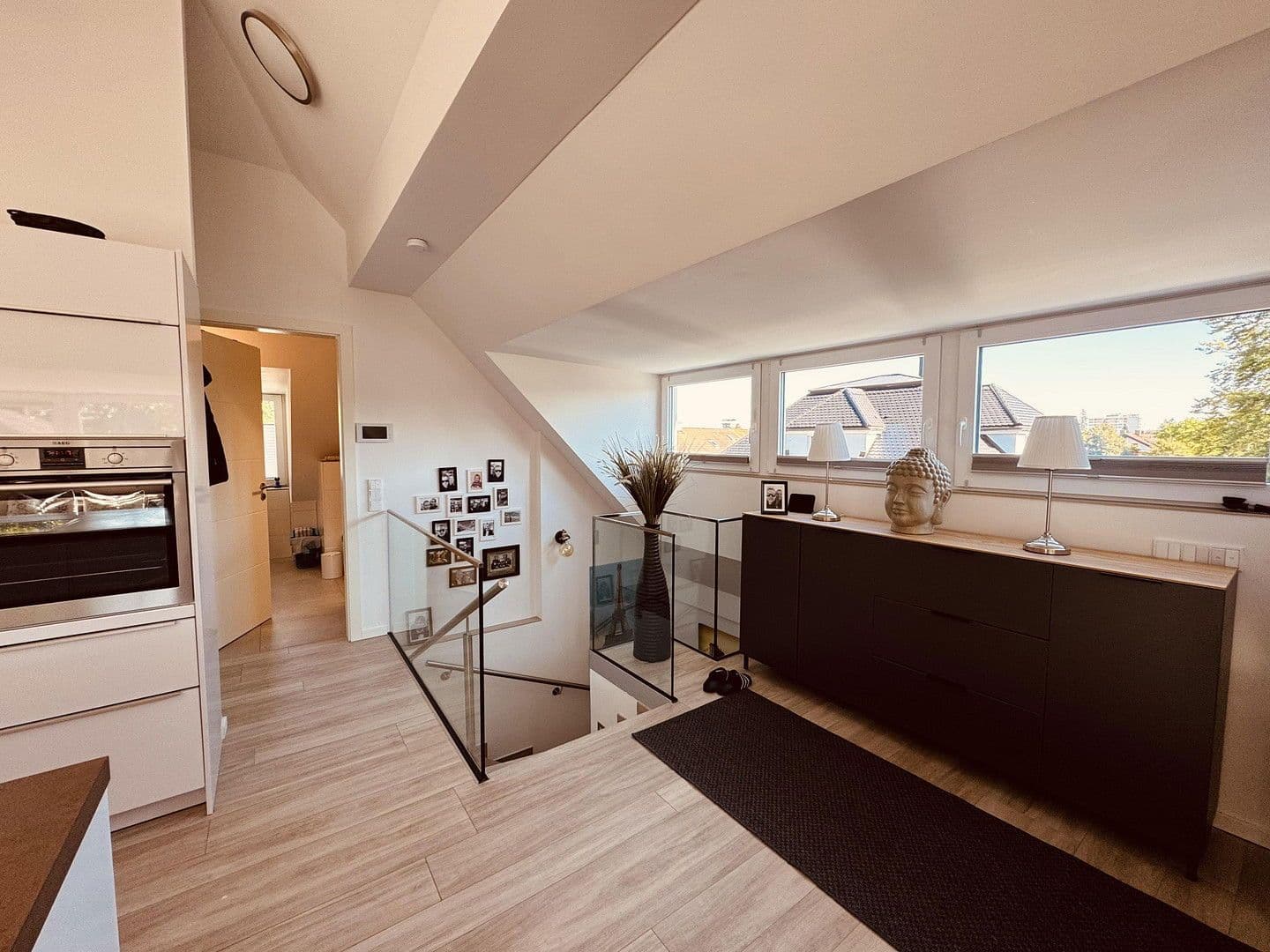 Pronájem bytu 2+1 74 m², Unterhaching, Bavorsko Pronájem bytu 2+1 74 m², Unterhaching, Bavorsko