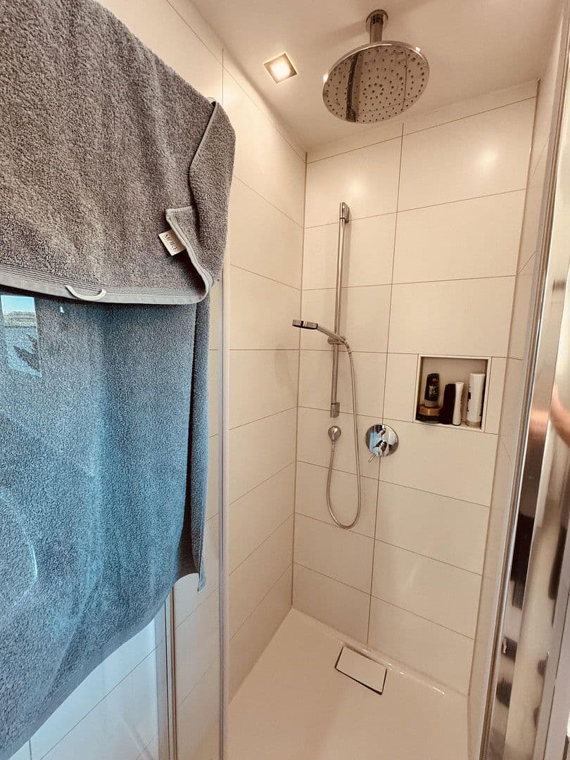 Pronájem bytu 2+1 74 m², Unterhaching, Bavorsko Pronájem bytu 2+1 74 m², Unterhaching, Bavorsko