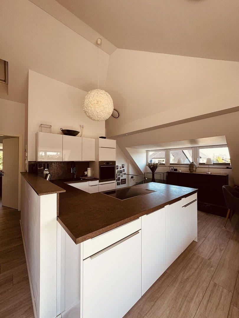 Pronájem bytu 2+1 74 m², Unterhaching, Bavorsko Pronájem bytu 2+1 74 m², Unterhaching, Bavorsko