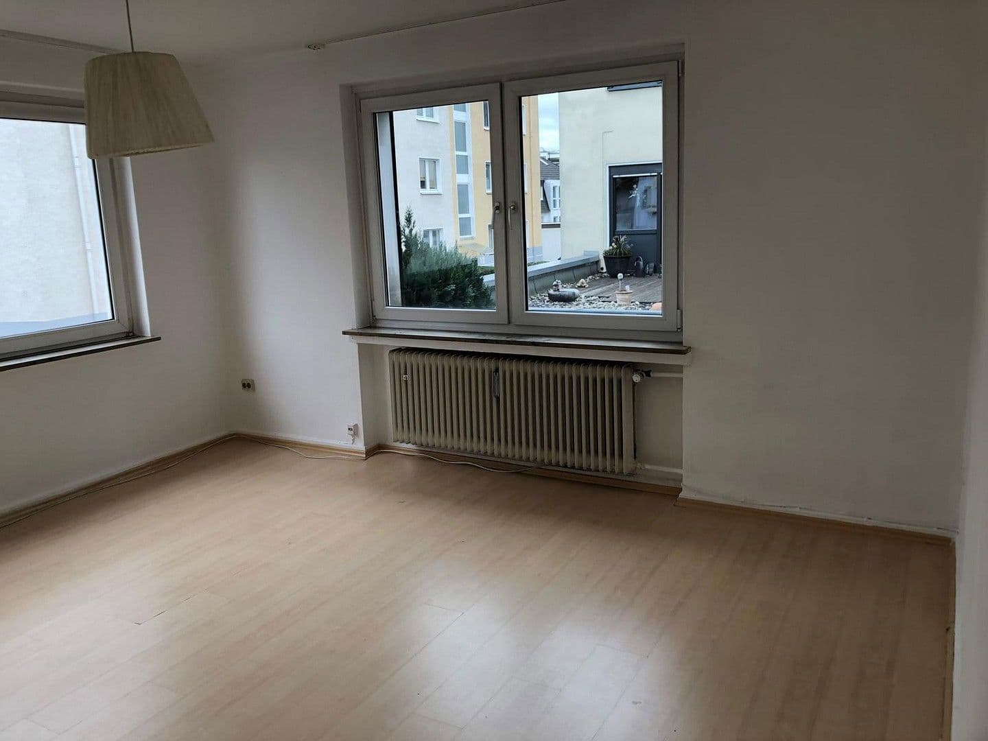 Prodej domu 534 m², pozemek 354 m², Am Lohgraben 1, Siegen, Severní Porýní-Vestfálsko Prodej domu 534 m², pozemek 354 m², Am Lohgraben 1, Siegen, Severní Porýní-Vestfálsko