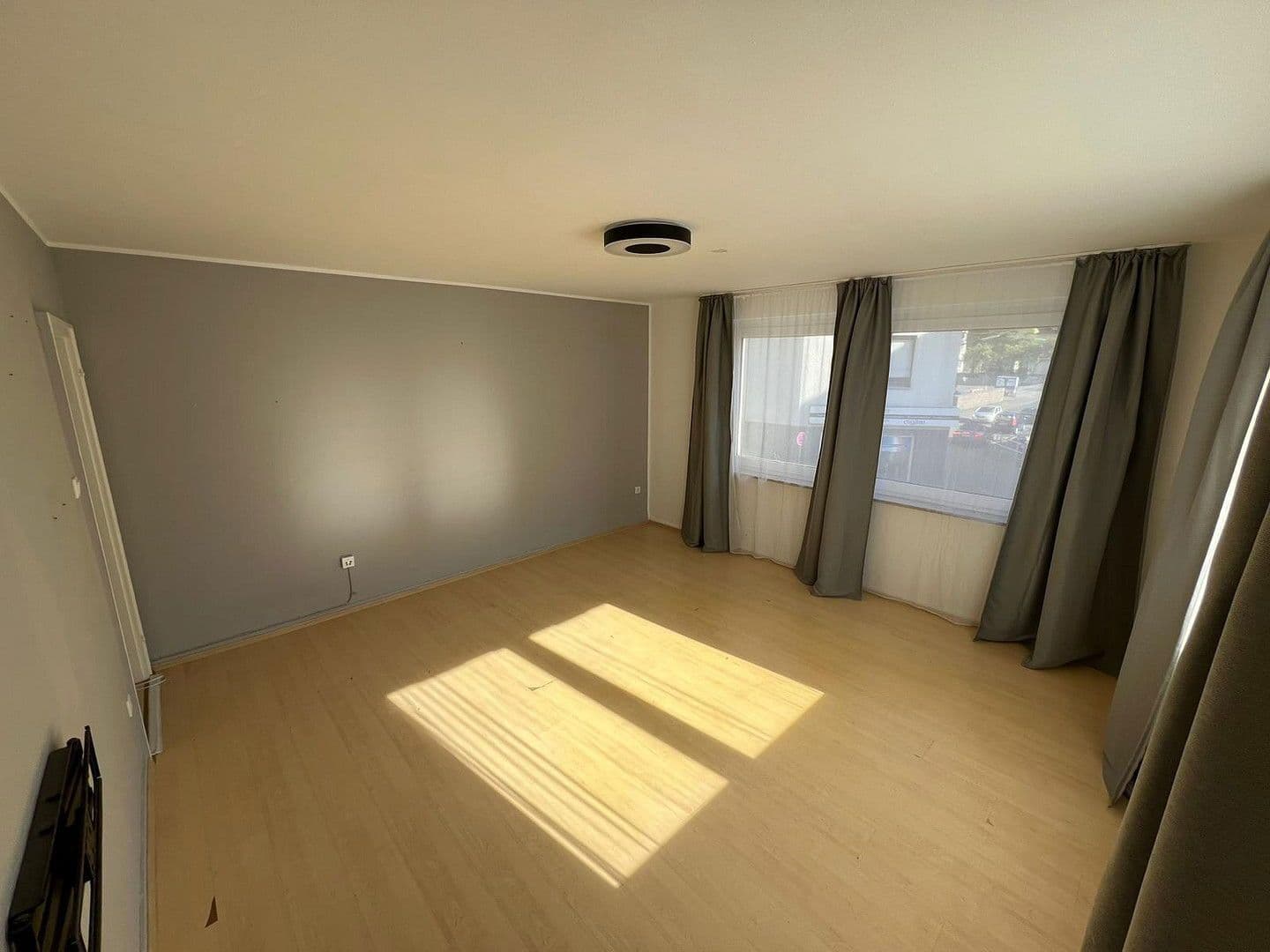 Prodej domu 534 m², pozemek 354 m², Am Lohgraben 1, Siegen, Severní Porýní-Vestfálsko Prodej domu 534 m², pozemek 354 m², Am Lohgraben 1, Siegen, Severní Porýní-Vestfálsko