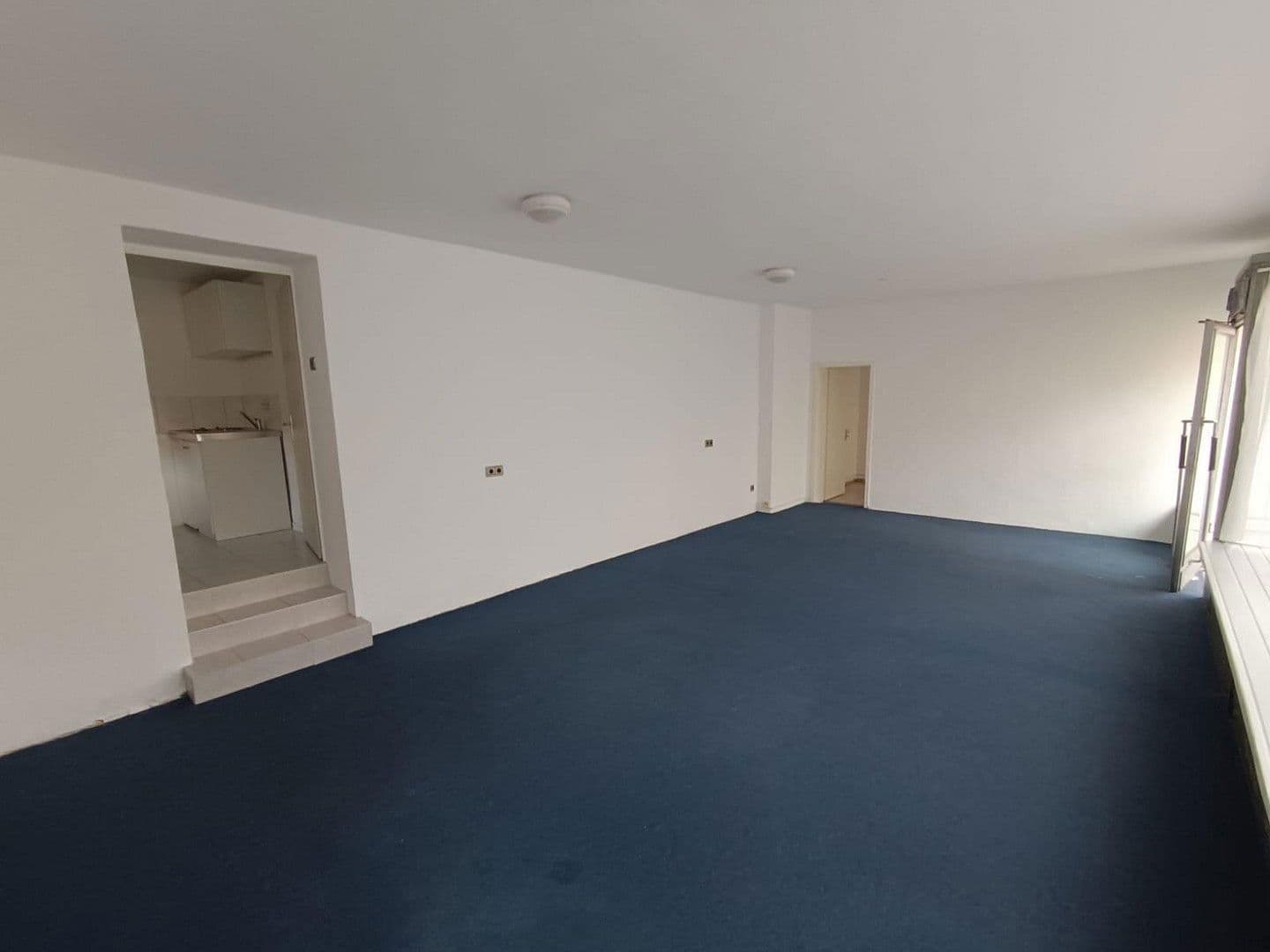 Prodej domu 534 m², pozemek 354 m², Am Lohgraben 1, Siegen, Severní Porýní-Vestfálsko Prodej domu 534 m², pozemek 354 m², Am Lohgraben 1, Siegen, Severní Porýní-Vestfálsko
