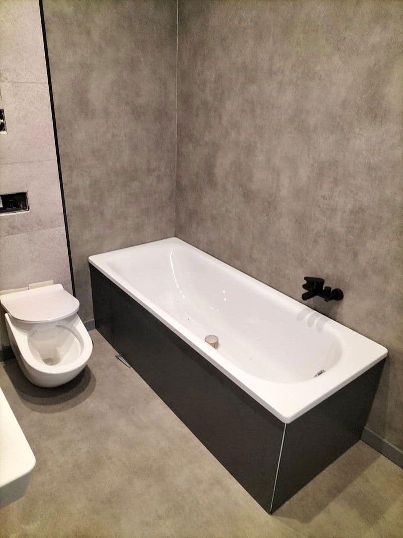 Pronájem bytu 2+1 79 m², Spechsart 14, Naumburg (Saale), Sasko-Anhaltsko Pronájem bytu 2+1 79 m², Spechsart 14, Naumburg (Saale), Sasko-Anhaltsko