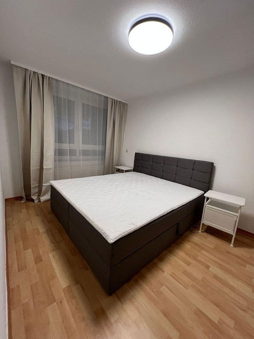 Pronájem bytu 2+1 52 m², Stöckener Straße 91, Hannover, Dolní Sasko Pronájem bytu 2+1 52 m², Stöckener Straße 91, Hannover, Dolní Sasko