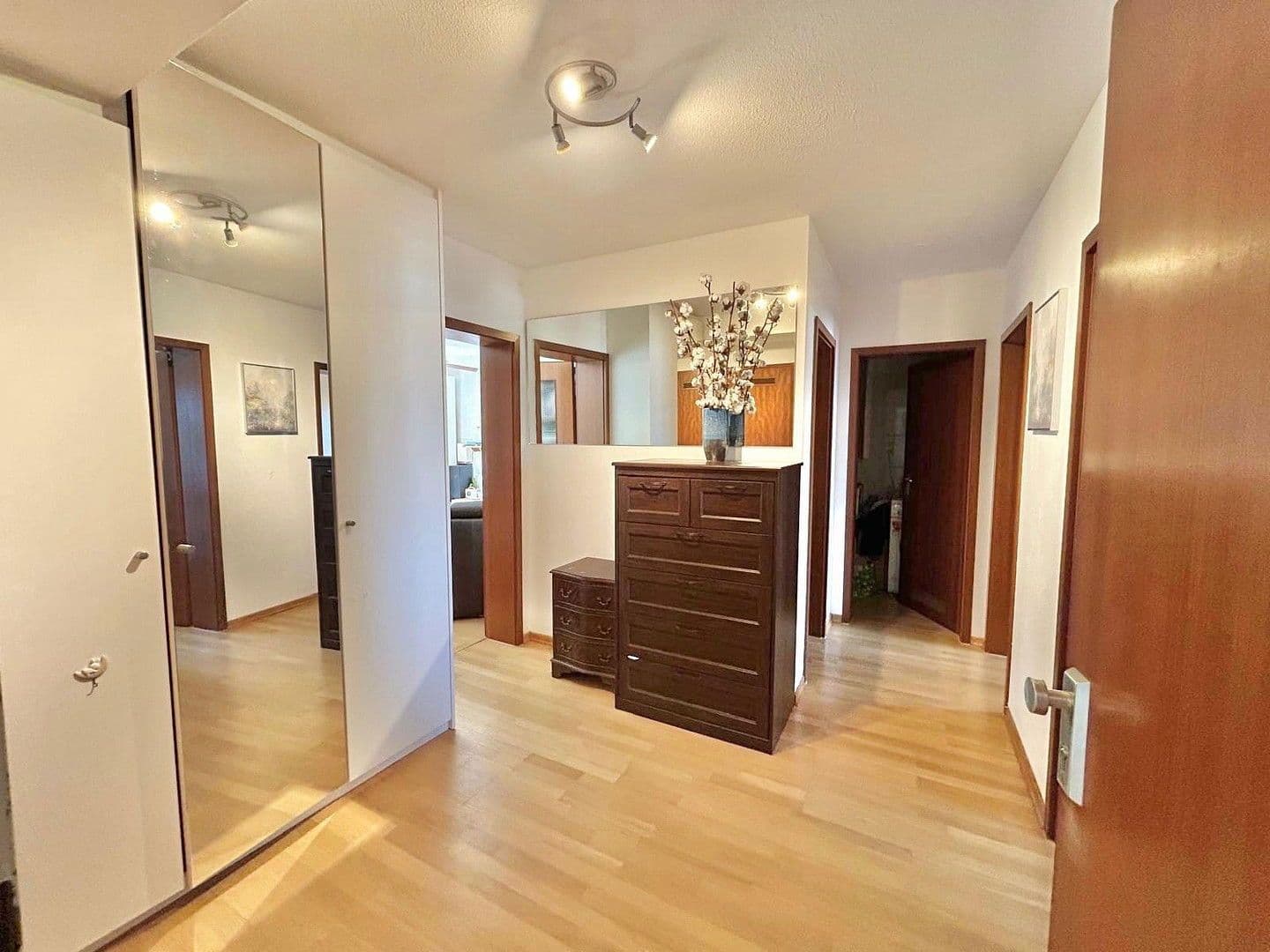 Prodej bytu 3+1 76 m², Zum Hirtengütl 1, München, Bavorsko Prodej bytu 3+1 76 m², Zum Hirtengütl 1, München, Bavorsko