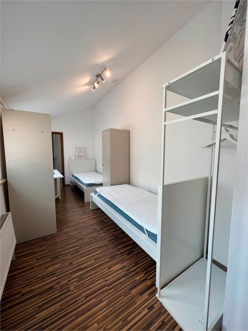 Pronájem bytu 1+1 30 m², Goethestrasse 36, Erlangen, Bavorsko Pronájem bytu 1+1 30 m², Goethestrasse 36, Erlangen, Bavorsko
