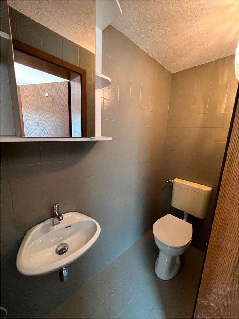 Pronájem bytu 1+1 30 m², Goethestrasse 36, Erlangen, Bavorsko Pronájem bytu 1+1 30 m², Goethestrasse 36, Erlangen, Bavorsko