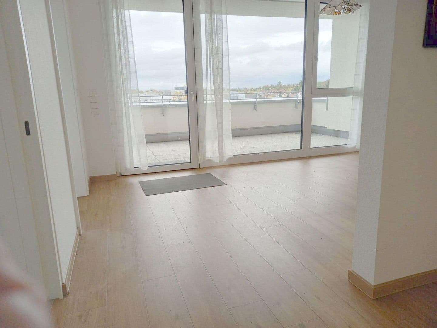 Pronájem bytu 2+1 47 m², Tamm, Bádensko-Württembersko Pronájem bytu 2+1 47 m², Tamm, Bádensko-Württembersko
