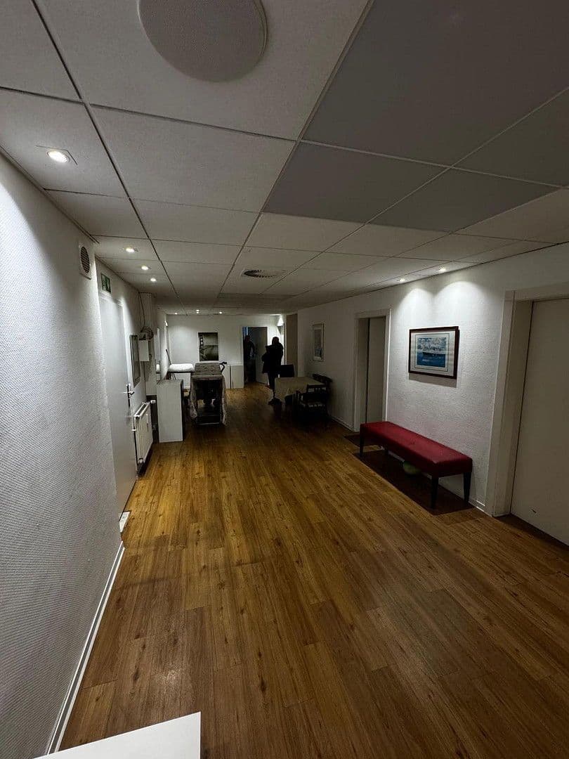 Pronájem bytu 5+1 158 m², Dobbenweg 6, Östliche Vorstadt - Steintor, Bremen Pronájem bytu 5+1 158 m², Dobbenweg 6, Östliche Vorstadt - Steintor, Bremen