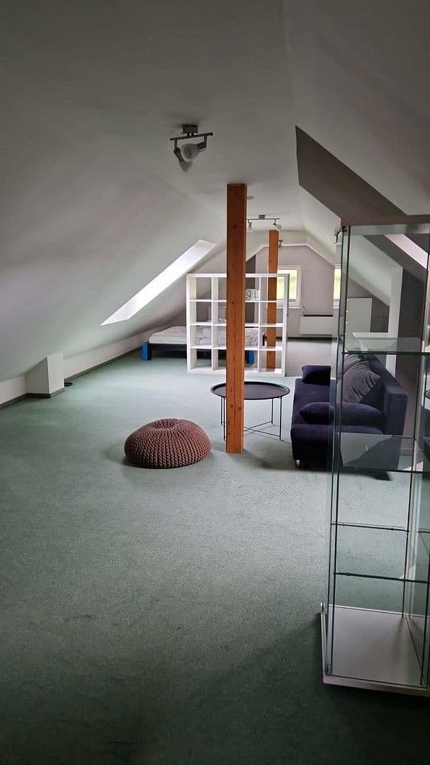 Pronájem bytu 1+1 45 m², Bensheim, Hessen Pronájem bytu 1+1 45 m², Bensheim, Hessen