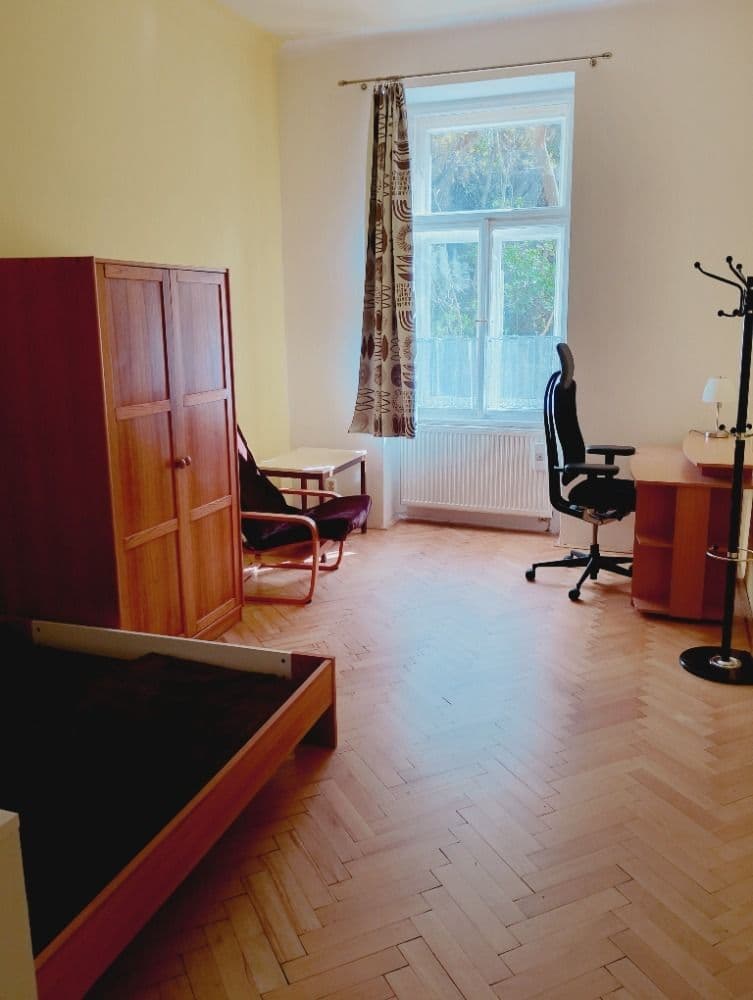 Pronájem bytu 3+1 114 m², Husitská, Praha, Praha Pronájem bytu 3+1 114 m², Husitská, Praha, Praha