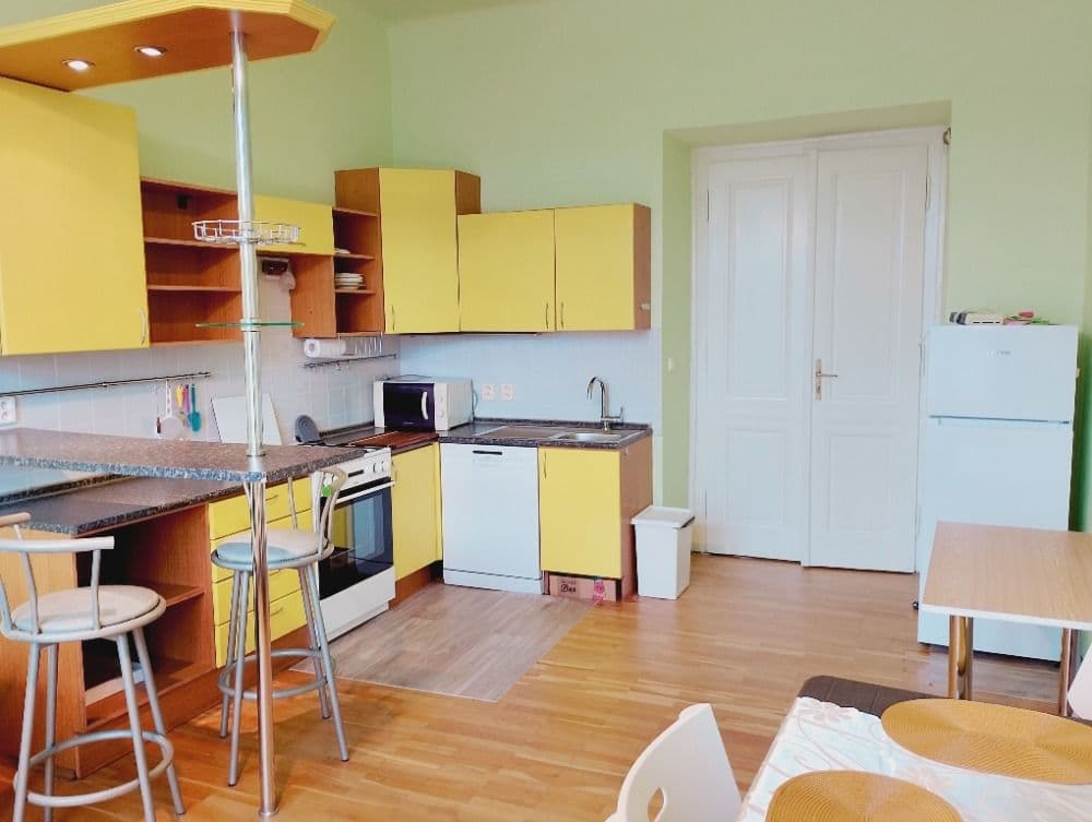 Pronájem bytu 3+1 114 m², Husitská, Praha, Praha Pronájem bytu 3+1 114 m², Husitská, Praha, Praha