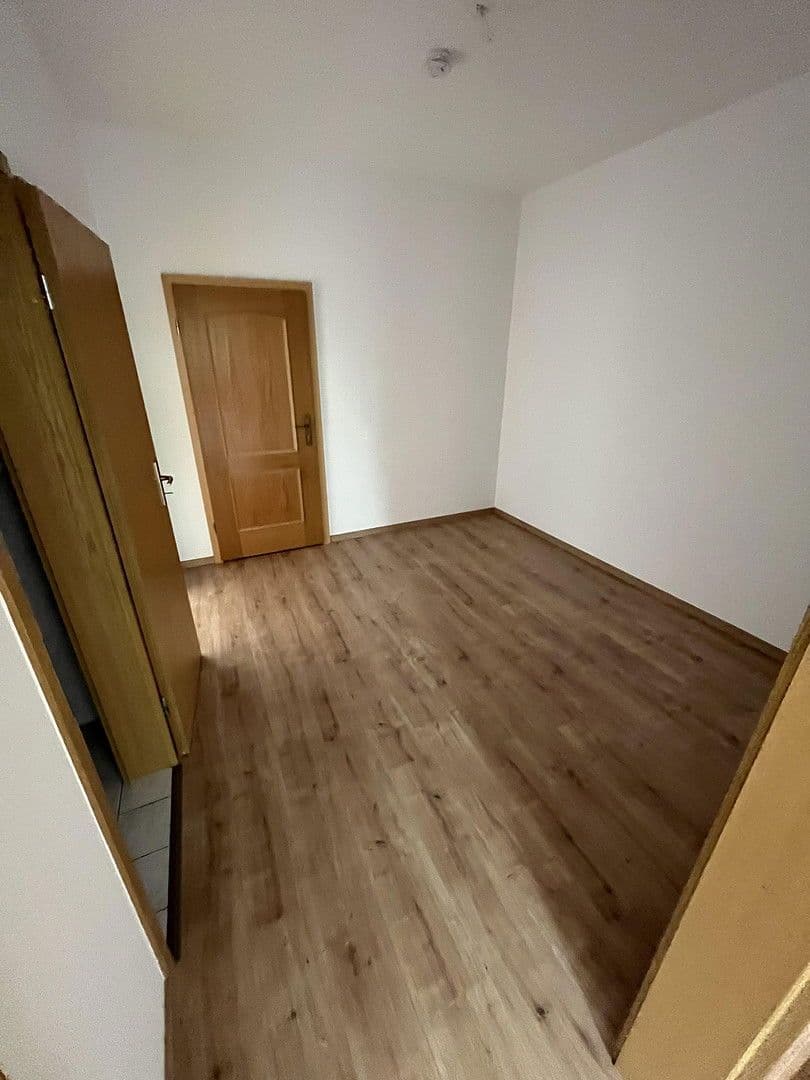 Pronájem bytu 2+1 66 m², Poststraße 40, Naumburg (Saale), Sasko-Anhaltsko Pronájem bytu 2+1 66 m², Poststraße 40, Naumburg (Saale), Sasko-Anhaltsko