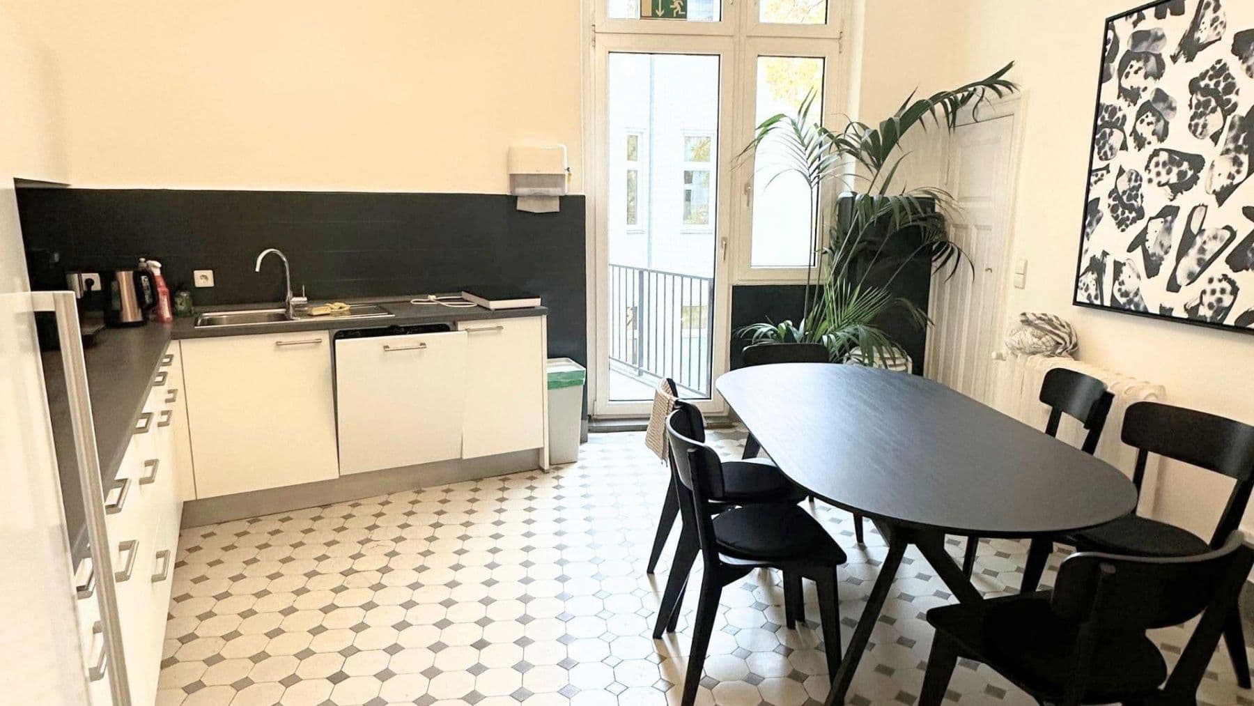 Pronájem kanceláře 350 m², Kurfürstendamm 96, Berlin, Berlín Pronájem kanceláře 350 m², Kurfürstendamm 96, Berlin, Berlín