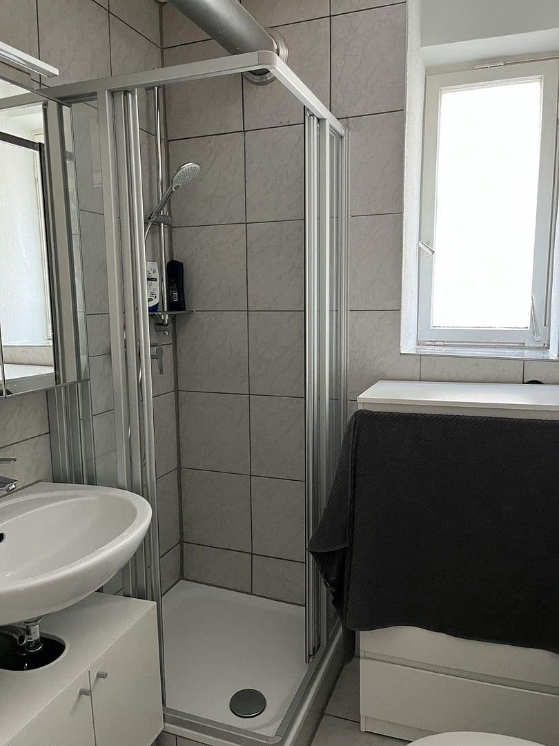 Pronájem bytu  21 m², Aspergstraße 42, Stuttgart, Bádensko-Württembersko Pronájem bytu  21 m², Aspergstraße 42, Stuttgart, Bádensko-Württembersko