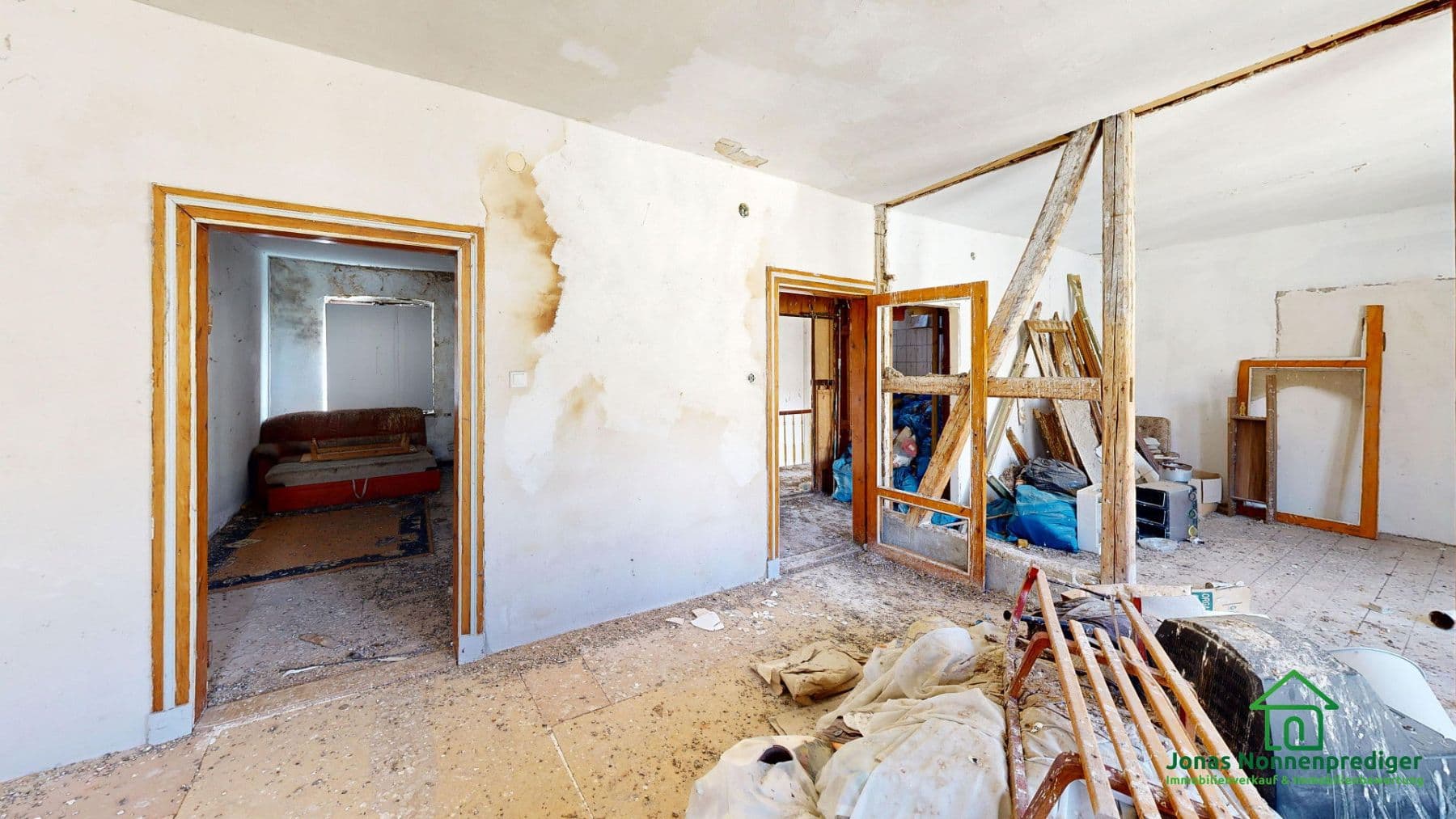 Prodej domu 428 m², pozemek 435 m², Friedensstraße 11, Schwerin, Mecklenburg-Vorpommern Prodej domu 428 m², pozemek 435 m², Friedensstraße 11, Schwerin, Mecklenburg-Vorpommern