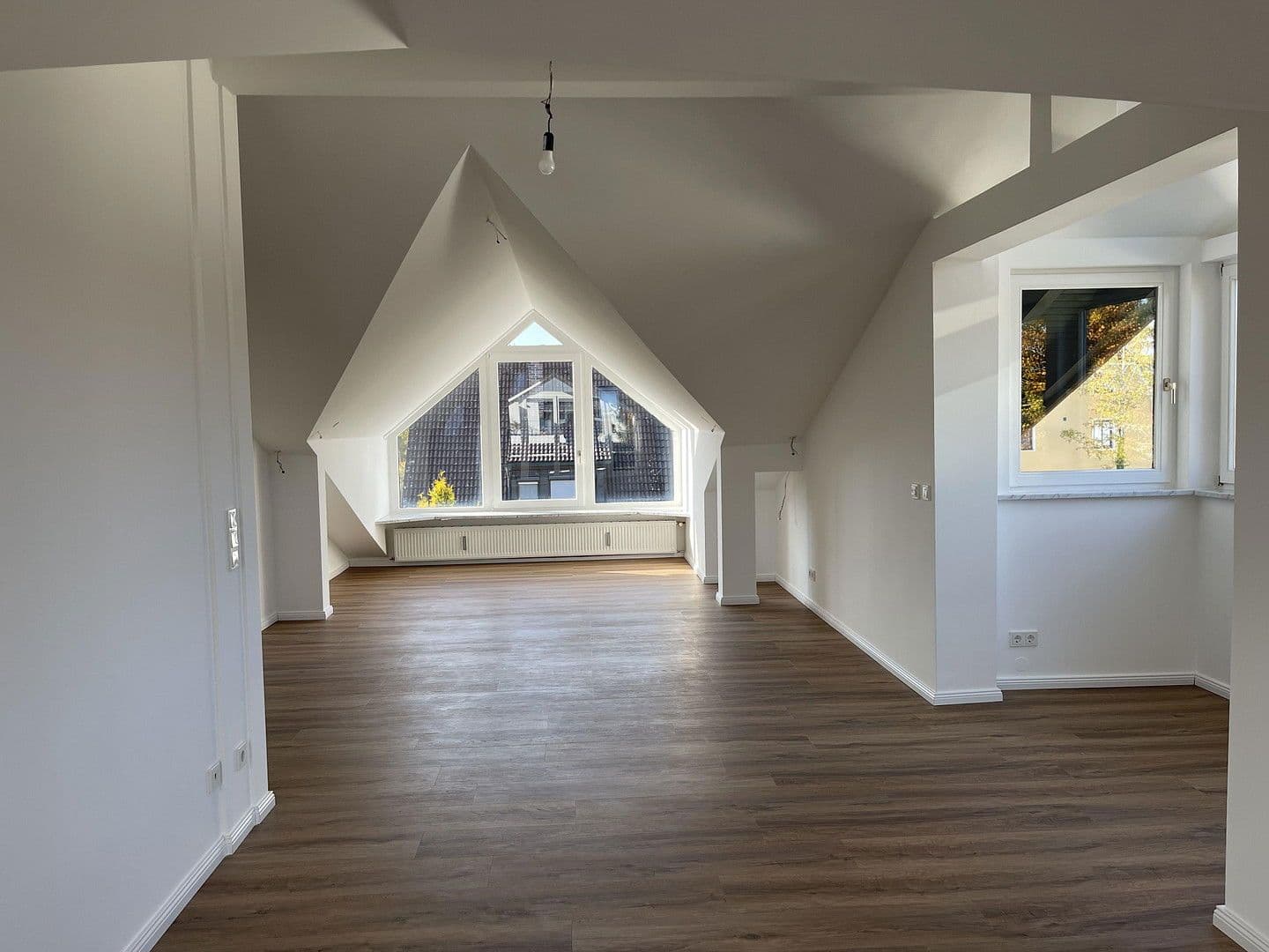 Prodej bytu 2+1 86 m², München, Bavorsko Prodej bytu 2+1 86 m², München, Bavorsko