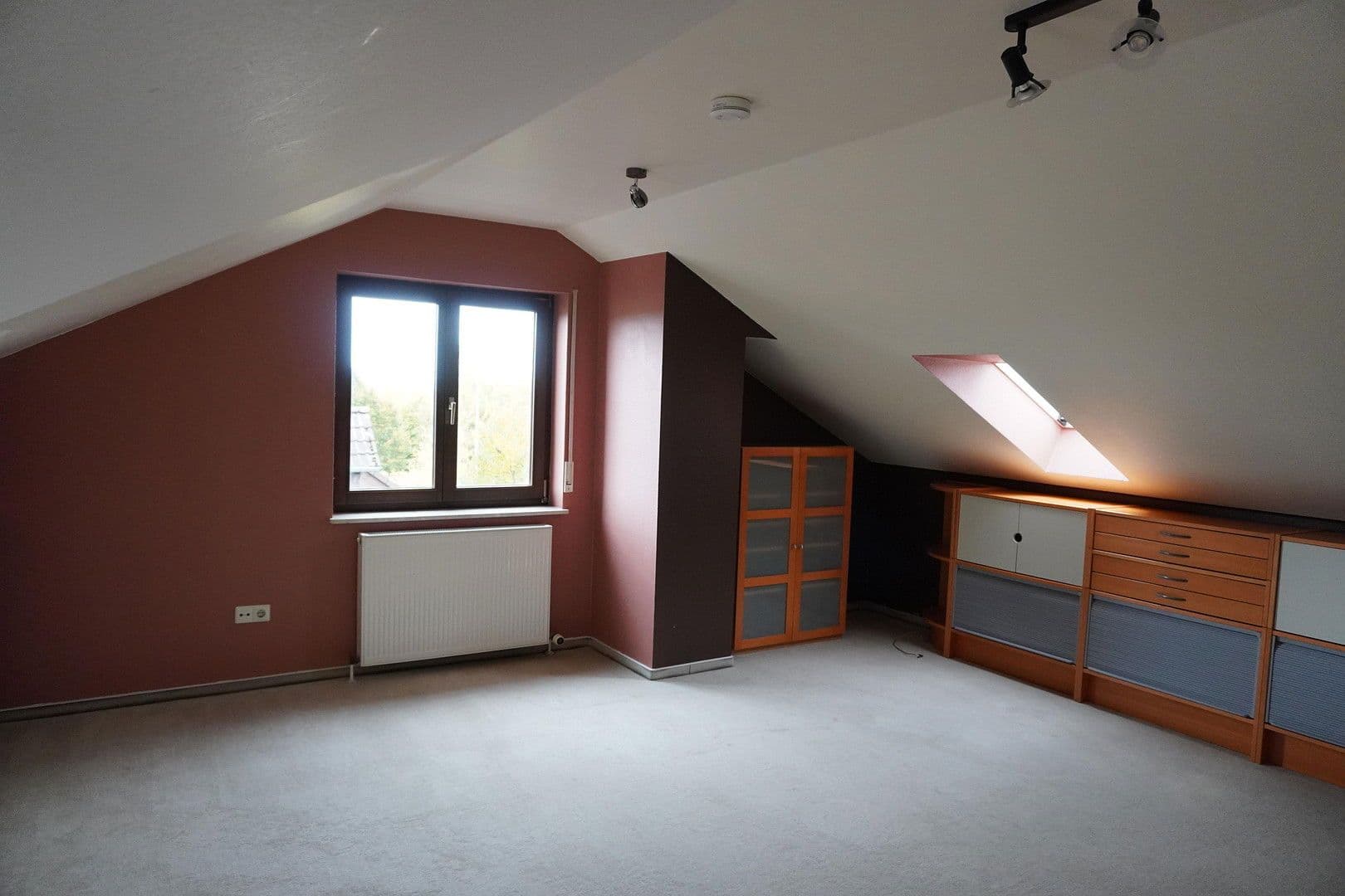 Prodej bytu 4+1 106 m², Gustav-Justi-Straße 7, Idstein, Hessen Prodej bytu 4+1 106 m², Gustav-Justi-Straße 7, Idstein, Hessen