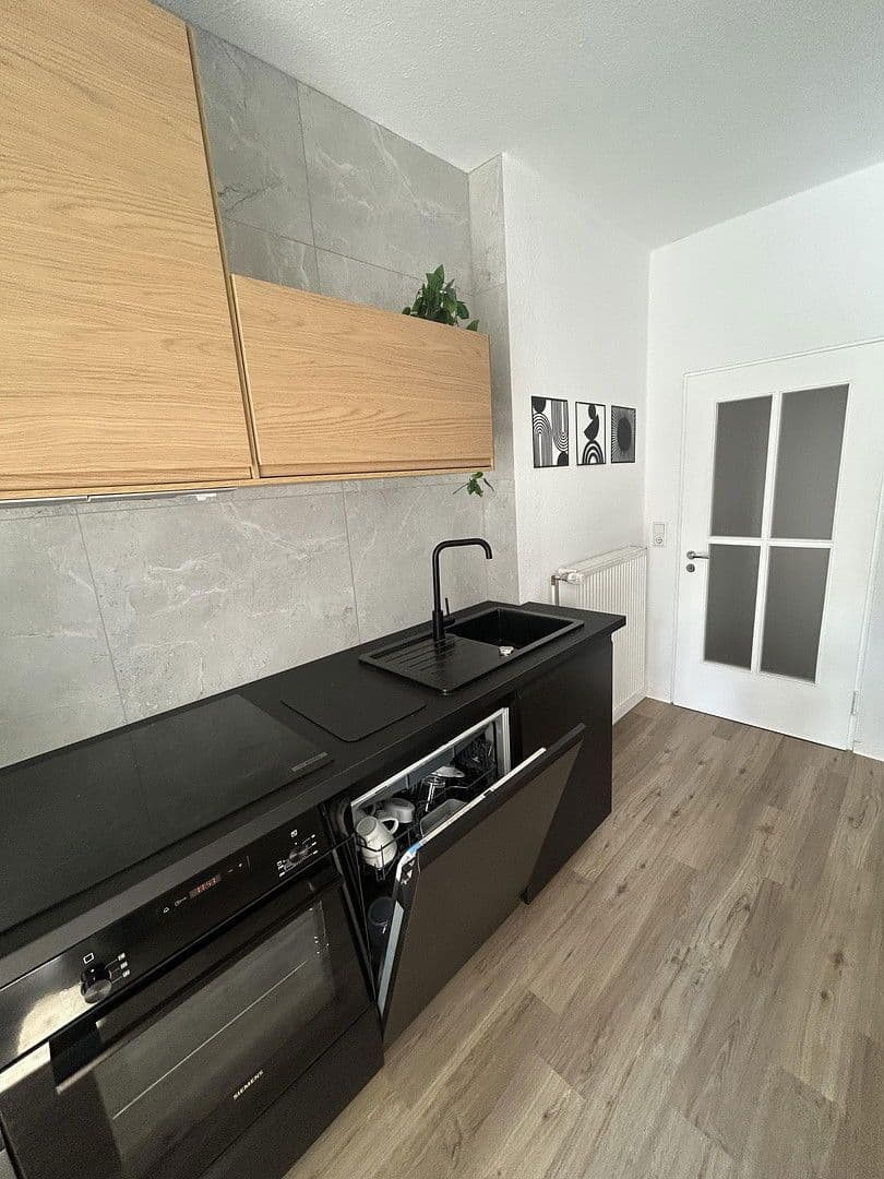 Pronájem bytu 2+1 51 m², Lisbethstraße, Hannover, Dolní Sasko Pronájem bytu 2+1 51 m², Lisbethstraße, Hannover, Dolní Sasko