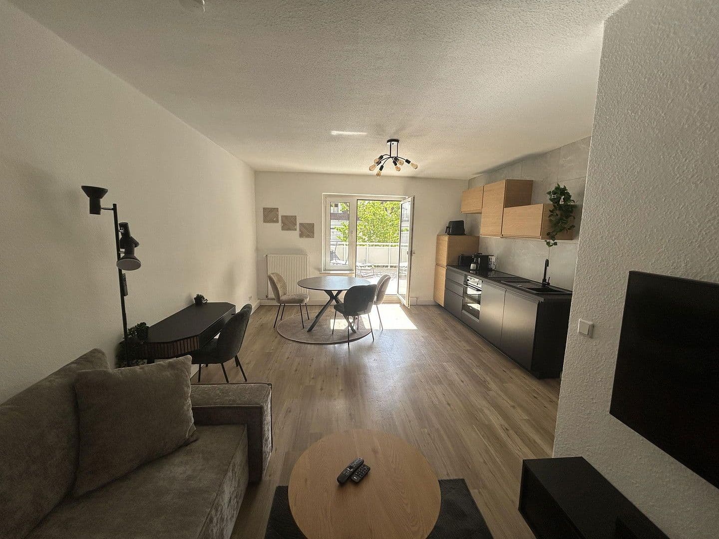 Pronájem bytu 2+1 51 m², Lisbethstraße, Hannover, Dolní Sasko Pronájem bytu 2+1 51 m², Lisbethstraße, Hannover, Dolní Sasko