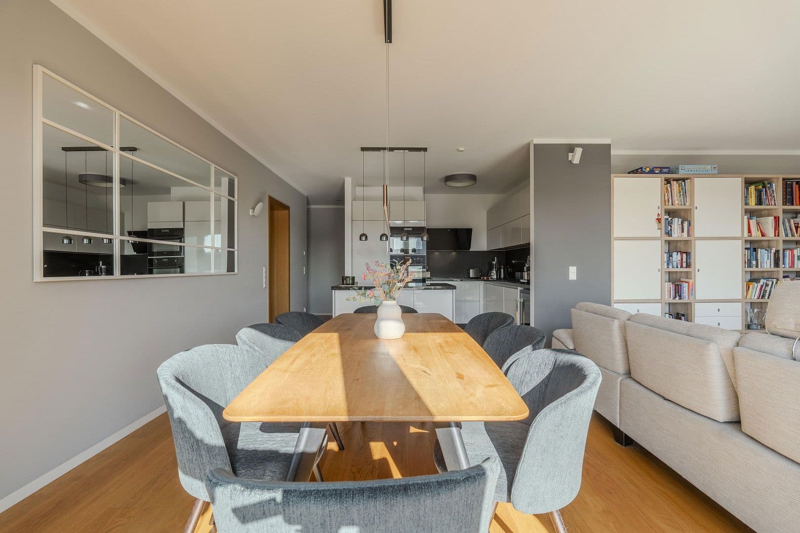 Prodej bytu  153 m², Koblenzer Str. 45, Frankfurt am Main, Hessen Prodej bytu  153 m², Koblenzer Str. 45, Frankfurt am Main, Hessen