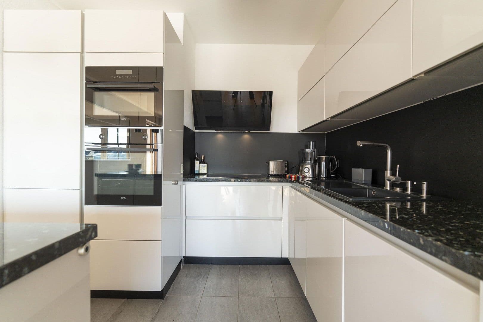 Prodej bytu  153 m², Koblenzer Str. 45, Frankfurt am Main, Hessen Prodej bytu  153 m², Koblenzer Str. 45, Frankfurt am Main, Hessen