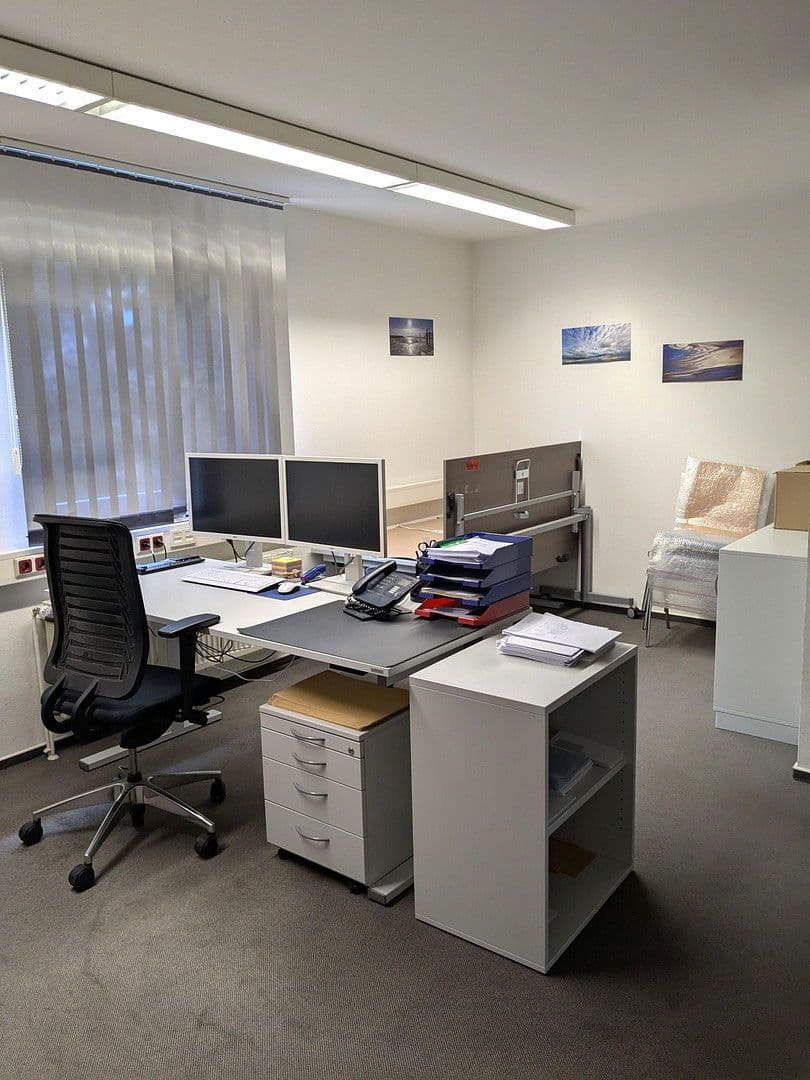 Pronájem kanceláře 510 m², Adersheimer Straße 17, Wolfenbüttel, Dolní Sasko Pronájem kanceláře 510 m², Adersheimer Straße 17, Wolfenbüttel, Dolní Sasko