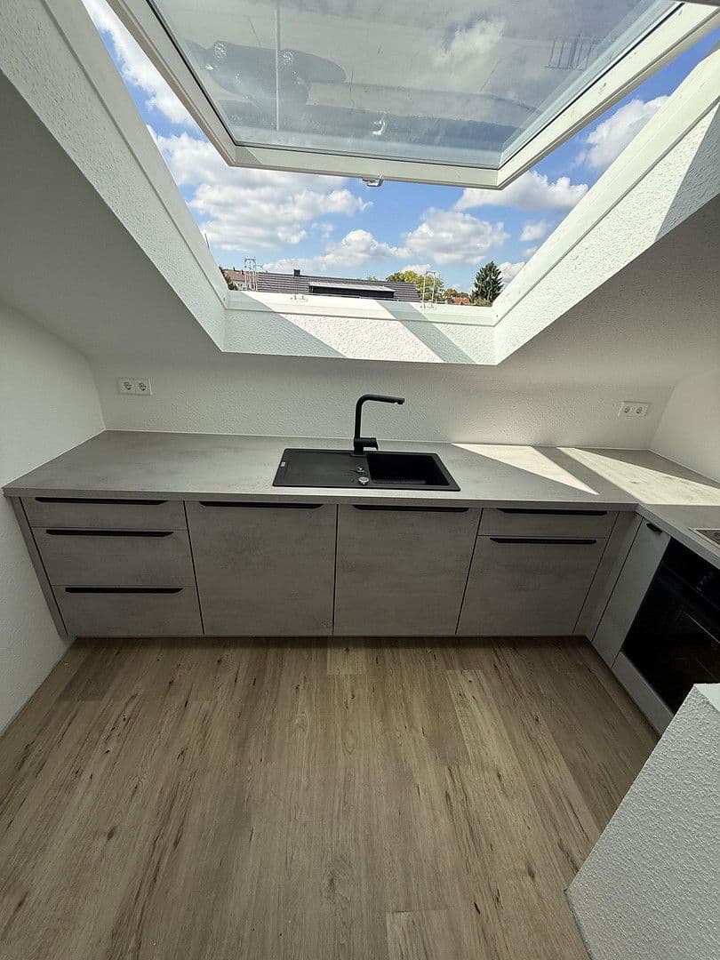 Pronájem bytu 3+1 47 m², Kornwestheim, Bádensko-Württembersko Pronájem bytu 3+1 47 m², Kornwestheim, Bádensko-Württembersko