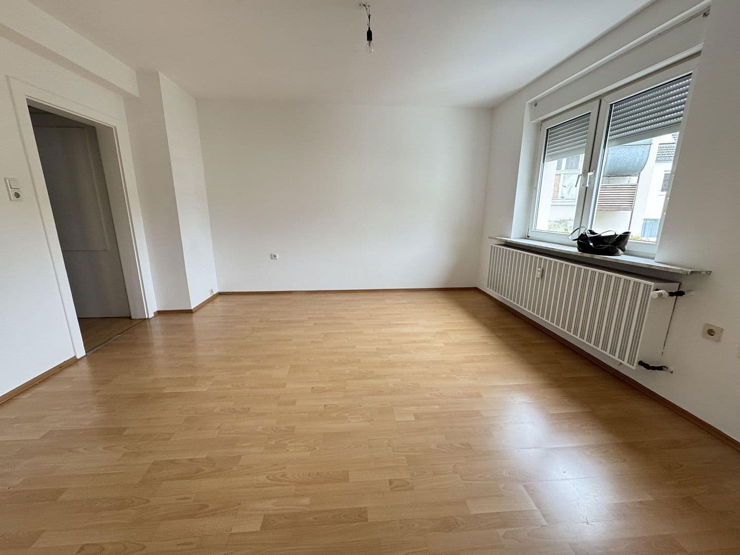 Pronájem bytu 2+1 51 m², Bahnstraße 6, Solingen, Severní Porýní-Vestfálsko Pronájem bytu 2+1 51 m², Bahnstraße 6, Solingen, Severní Porýní-Vestfálsko