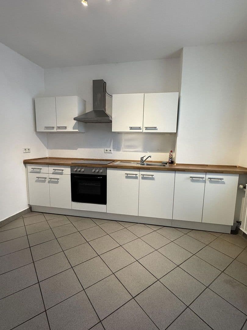 Pronájem bytu 2+1 51 m², Bahnstraße 6, Solingen, Severní Porýní-Vestfálsko Pronájem bytu 2+1 51 m², Bahnstraße 6, Solingen, Severní Porýní-Vestfálsko