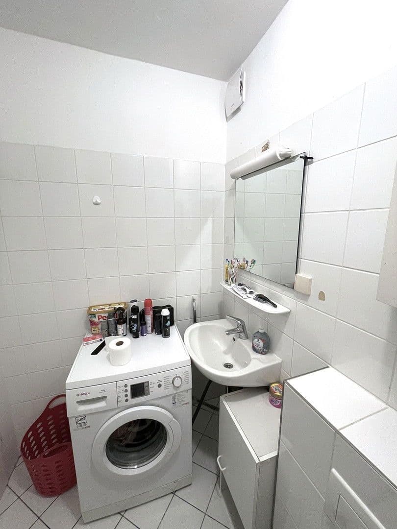 Prodej bytu 1+1 40 m², Daimlerstrasse 2a, Wiesbaden, Hessen Prodej bytu 1+1 40 m², Daimlerstrasse 2a, Wiesbaden, Hessen