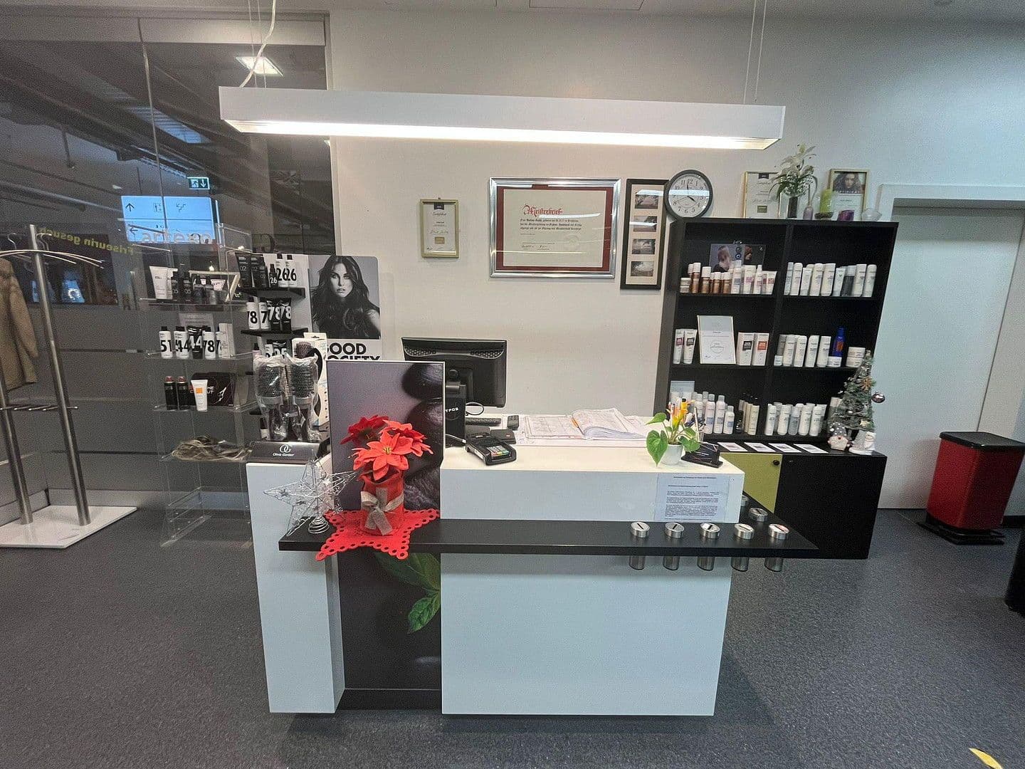 Pronájem nebytového prostoru 74 m², germering, Bavorsko Pronájem nebytového prostoru 74 m², germering, Bavorsko