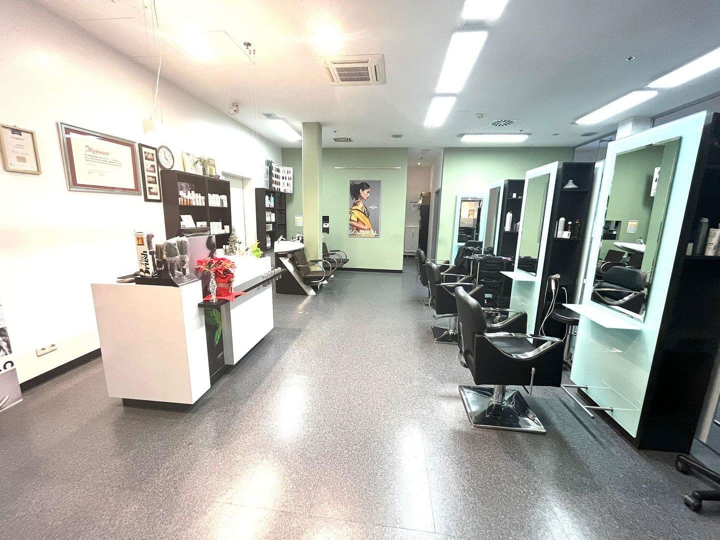 Pronájem nebytového prostoru 74 m², germering, Bavorsko Pronájem nebytového prostoru 74 m², germering, Bavorsko