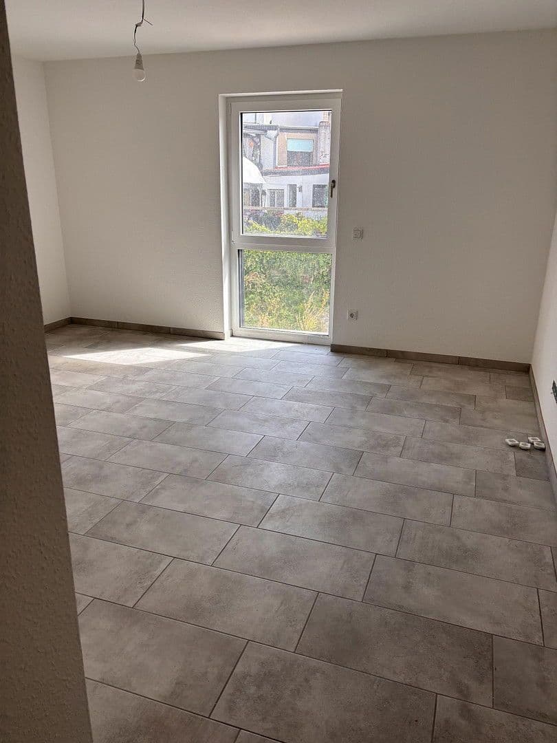 Pronájem bytu 3+1 100 m², Hauptstraße 52, Saarbrücken, Země Sársko Pronájem bytu 3+1 100 m², Hauptstraße 52, Saarbrücken, Země Sársko