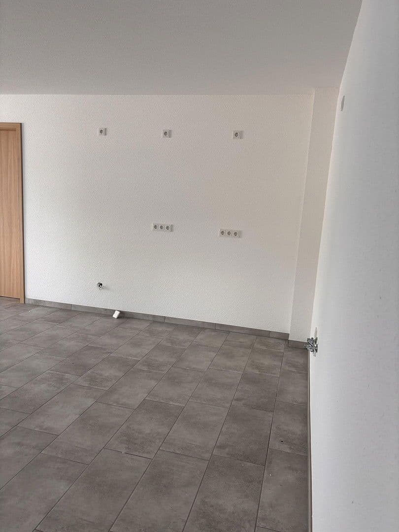 Pronájem bytu 3+1 100 m², Hauptstraße 52, Saarbrücken, Země Sársko Pronájem bytu 3+1 100 m², Hauptstraße 52, Saarbrücken, Země Sársko