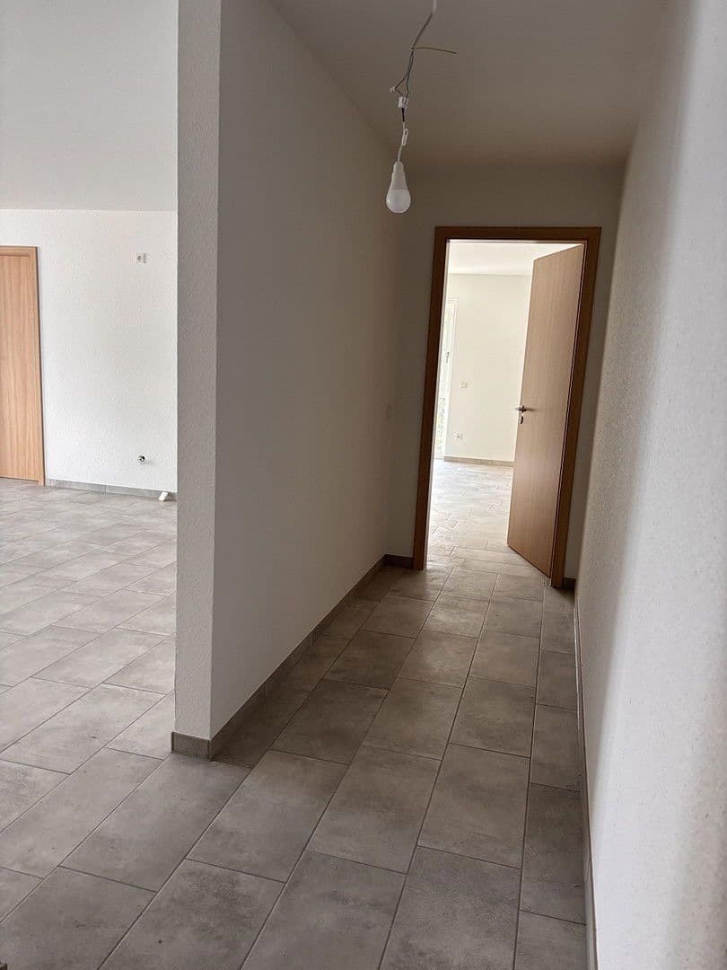 Pronájem bytu 3+1 100 m², Hauptstraße 52, Saarbrücken, Země Sársko Pronájem bytu 3+1 100 m², Hauptstraße 52, Saarbrücken, Země Sársko