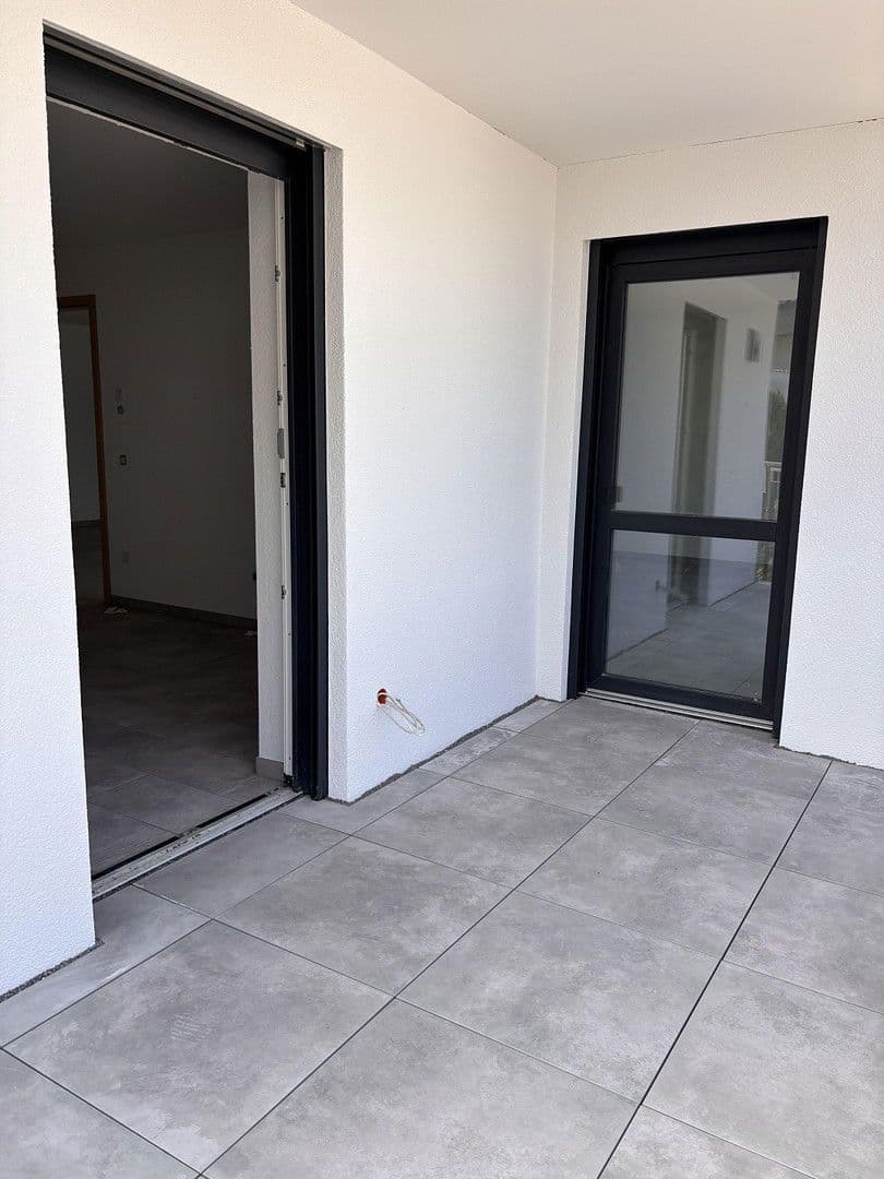 Pronájem bytu 3+1 100 m², Hauptstraße 52, Saarbrücken, Země Sársko Pronájem bytu 3+1 100 m², Hauptstraße 52, Saarbrücken, Země Sársko