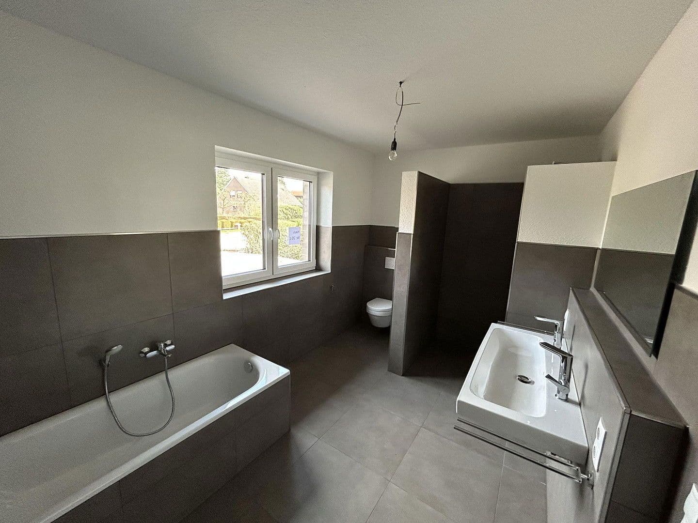 Pronájem domu 125 m², pozemek 330 m², II.Hüllenweg 20, Barßel, Dolní Sasko Pronájem domu 125 m², pozemek 330 m², II.Hüllenweg 20, Barßel, Dolní Sasko