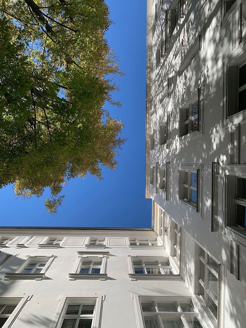 Prodej bytu 2+1 56 m², Hermannstraße 56, Berlin, Berlín Prodej bytu 2+1 56 m², Hermannstraße 56, Berlin, Berlín
