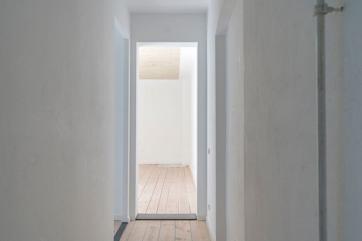 Prodej bytu 2+1 56 m², Hermannstraße 56, Berlin, Berlín Prodej bytu 2+1 56 m², Hermannstraße 56, Berlin, Berlín