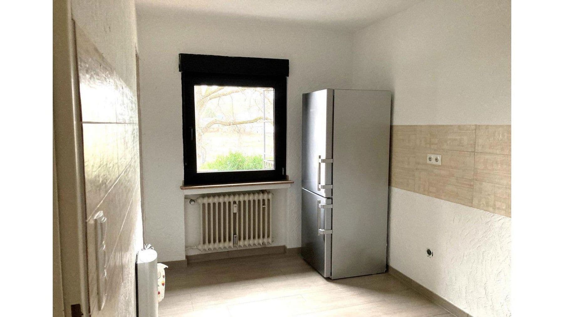 Prodej bytu 3+1 90 m², Schützenstr. 79, Bad Neuenahr-Ahrweiler, Porýní-Falc Prodej bytu 3+1 90 m², Schützenstr. 79, Bad Neuenahr-Ahrweiler, Porýní-Falc