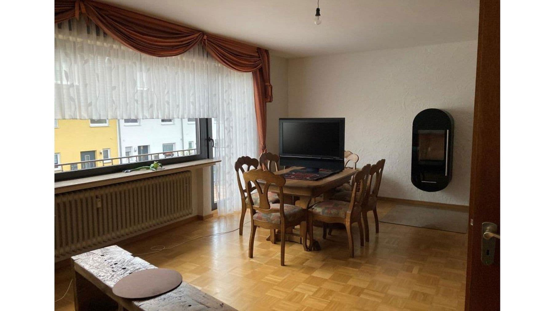 Prodej bytu 3+1 90 m², Schützenstr. 79, Bad Neuenahr-Ahrweiler, Porýní-Falc Prodej bytu 3+1 90 m², Schützenstr. 79, Bad Neuenahr-Ahrweiler, Porýní-Falc