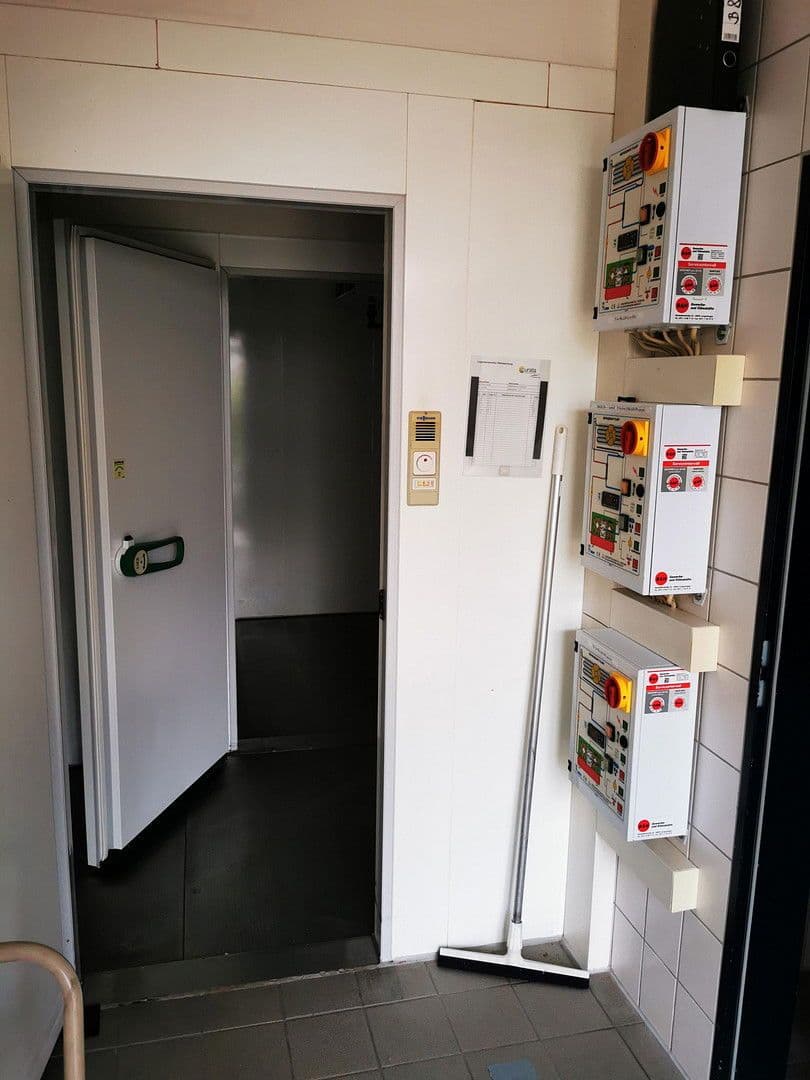 Prodej domu 1.038 m², pozemek 8.487 m², Am Sandhop 2, Neustadt am Rübenberge, Dolní Sasko Prodej domu 1.038 m², pozemek 8.487 m², Am Sandhop 2, Neustadt am Rübenberge, Dolní Sasko