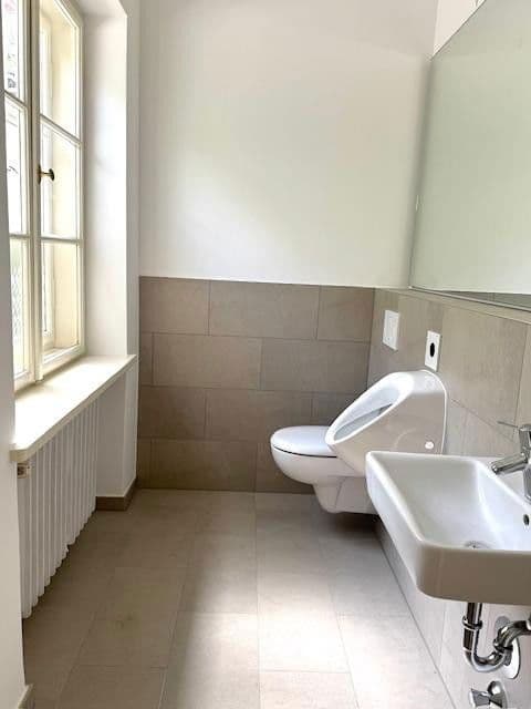 Pronájem kanceláře 162 m², Karl-Theodor-Strasse 18, München, Bavorsko Pronájem kanceláře 162 m², Karl-Theodor-Strasse 18, München, Bavorsko