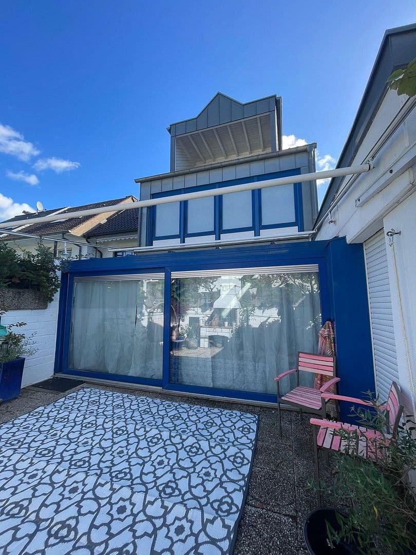 Prodej domu 187 m², pozemek 452 m², Niederkassel, Severní Porýní-Vestfálsko Prodej domu 187 m², pozemek 452 m², Niederkassel, Severní Porýní-Vestfálsko