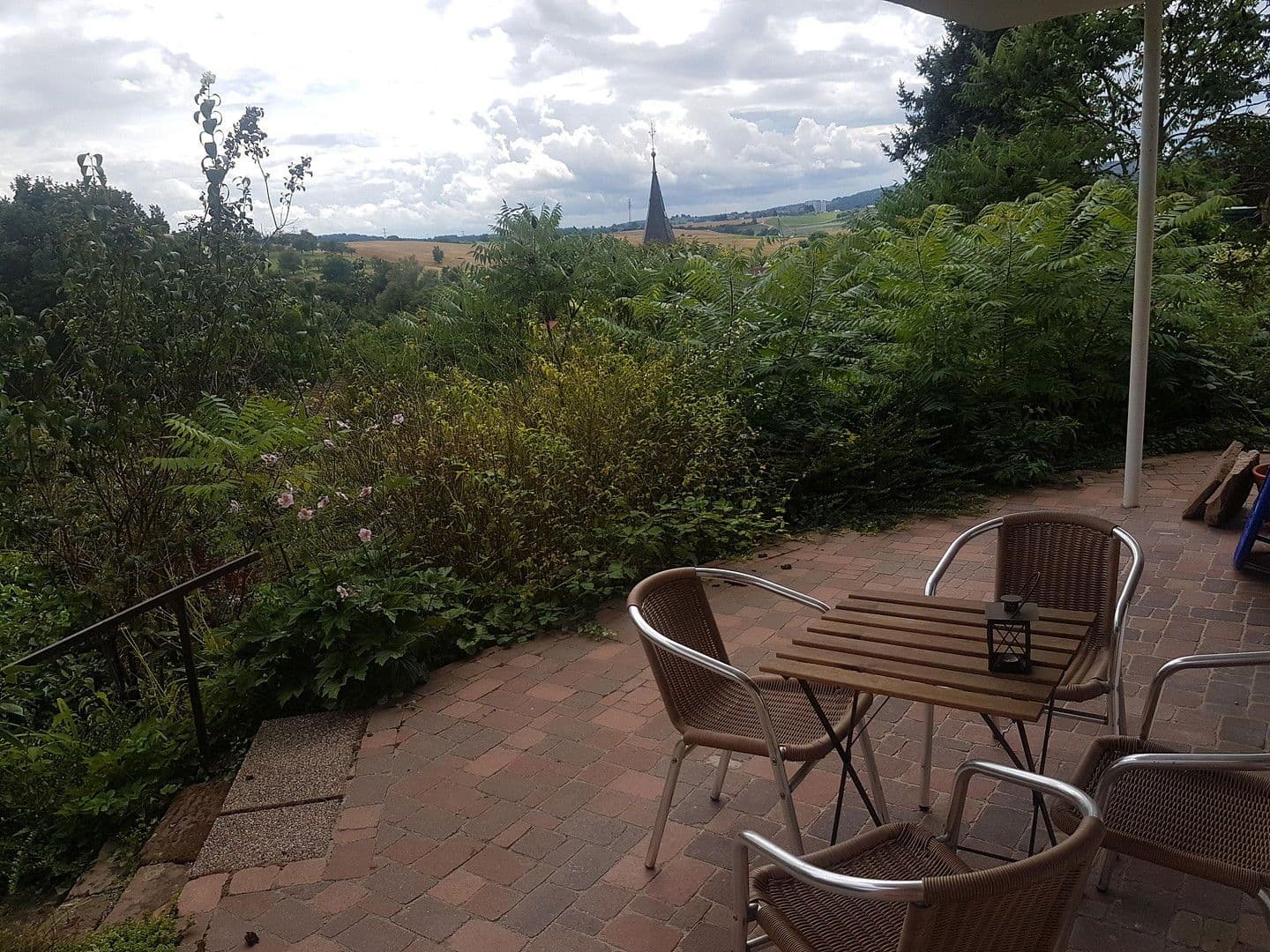 Prodej domu 222 m², pozemek 1.068 m², Panoramastraße 32, Wiesenbach, Bádensko-Württembersko Prodej domu 222 m², pozemek 1.068 m², Panoramastraße 32, Wiesenbach, Bádensko-Württembersko