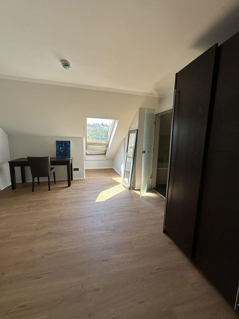 Pronájem bytu 1+1 35 m², Friedrich-Ebert-Str.82-84, Oppenheim, Porýní-Falc Pronájem bytu 1+1 35 m², Friedrich-Ebert-Str.82-84, Oppenheim, Porýní-Falc