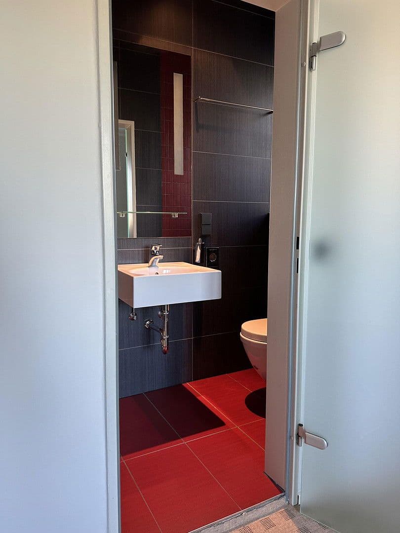 Pronájem bytu 1+1 35 m², Friedrich-Ebert-Str.82-84, Oppenheim, Porýní-Falc Pronájem bytu 1+1 35 m², Friedrich-Ebert-Str.82-84, Oppenheim, Porýní-Falc