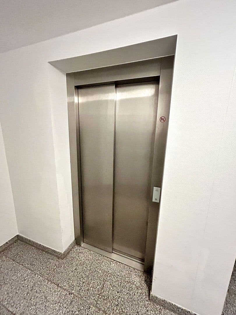 Prodej domu 826 m², pozemek 994 m², lambertusstr 36, Troisdorf, Severní Porýní-Vestfálsko Prodej domu 826 m², pozemek 994 m², lambertusstr 36, Troisdorf, Severní Porýní-Vestfálsko