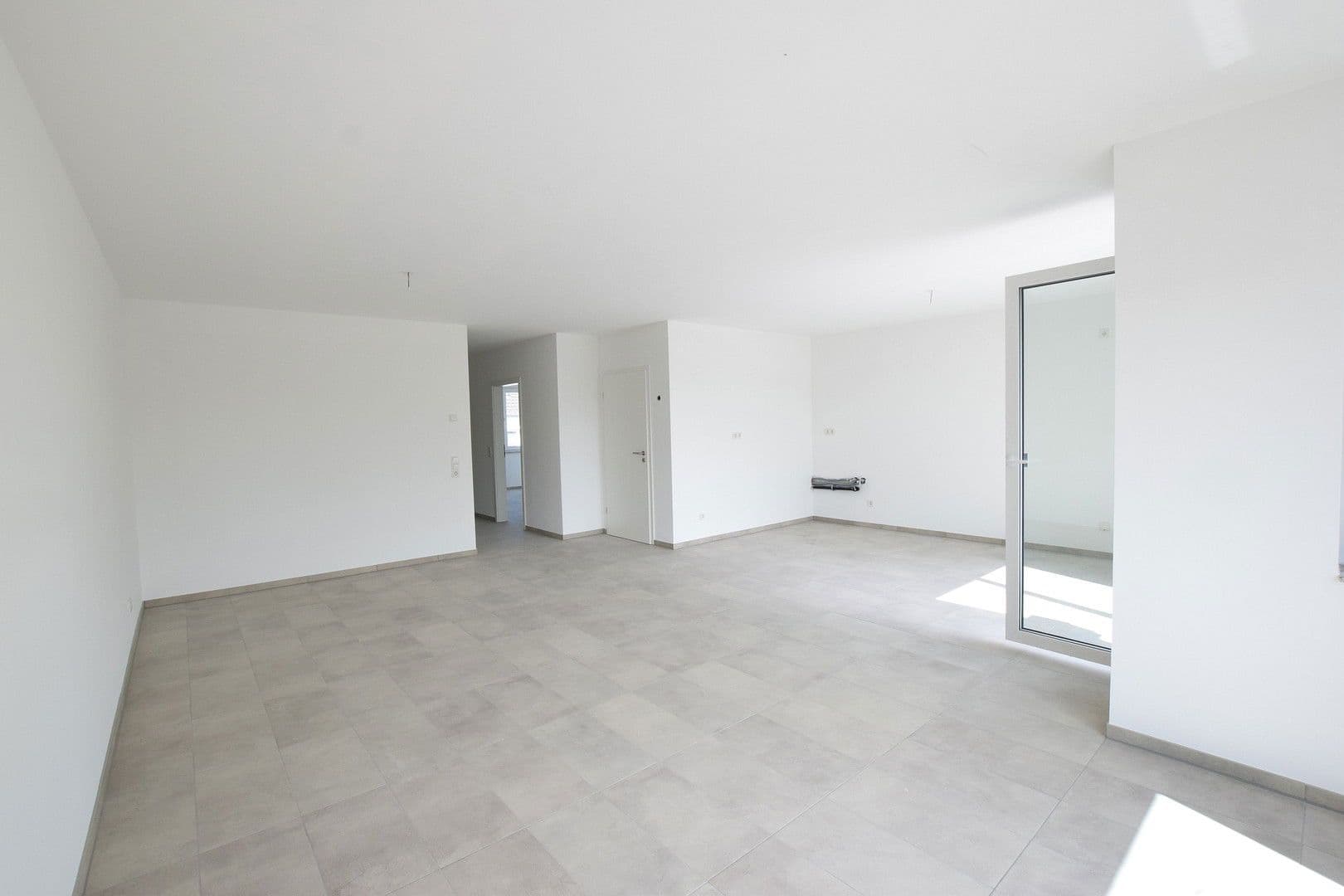 Pronájem bytu 2+1 78 m², Köln, Severní Porýní-Vestfálsko Pronájem bytu 2+1 78 m², Köln, Severní Porýní-Vestfálsko